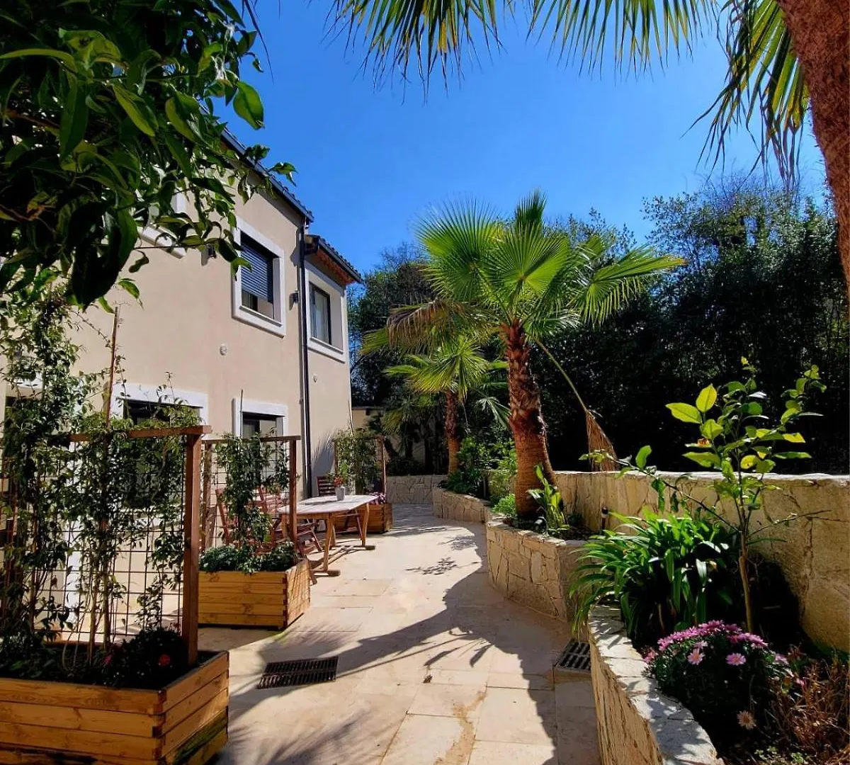 Villa Riviera Saint-Paul-de-Vence 0*,